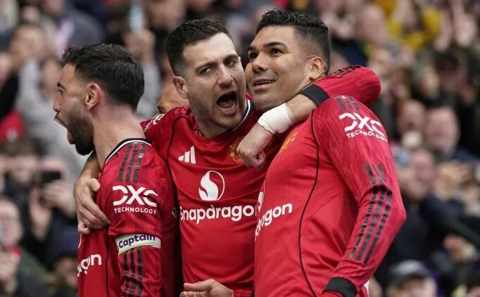 Casemiro için transfer rekabeti!